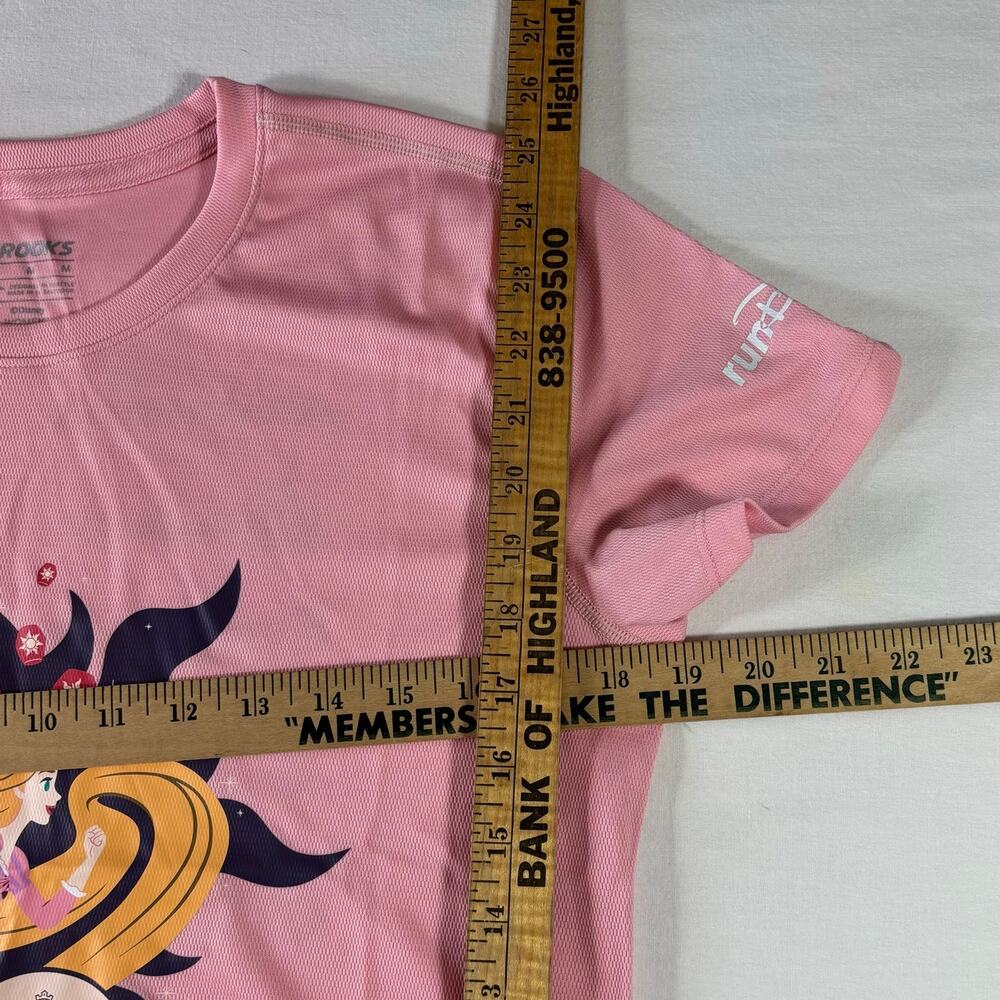 RunDisney Princess Half Marathon 2026 Brooks Rapunzel Shirt Women's Size MED - Picture 5 of 8